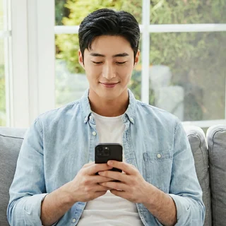 KB국민카드깡 알림 읽기 이용 후기 진OO 님 얼굴 사진